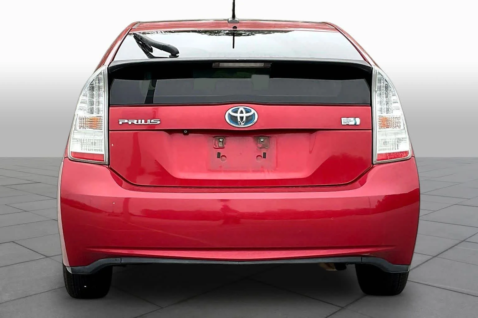 Used 2010 Barcelona Red Metallic Toyota III image 4