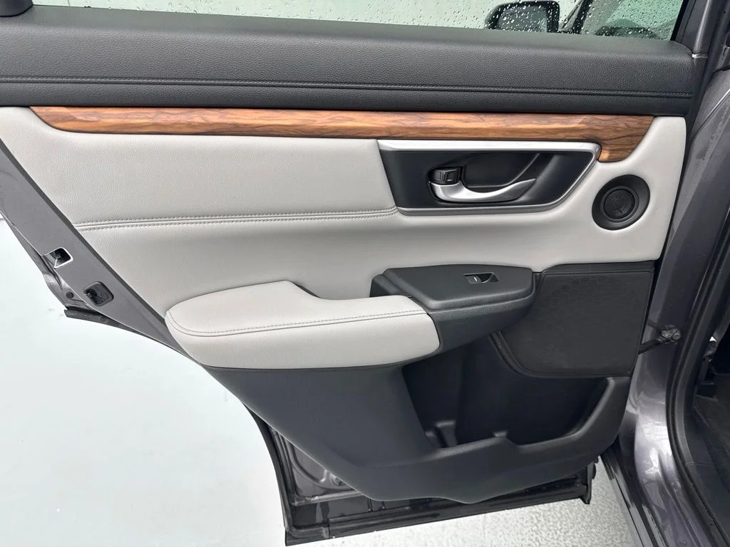 Used 2018  Honda EX-L image 16