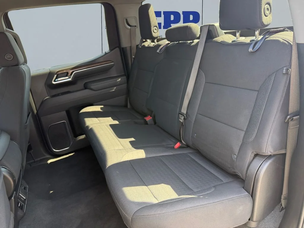 Used 2025 Cypress Gray Chevrolet LT image 16