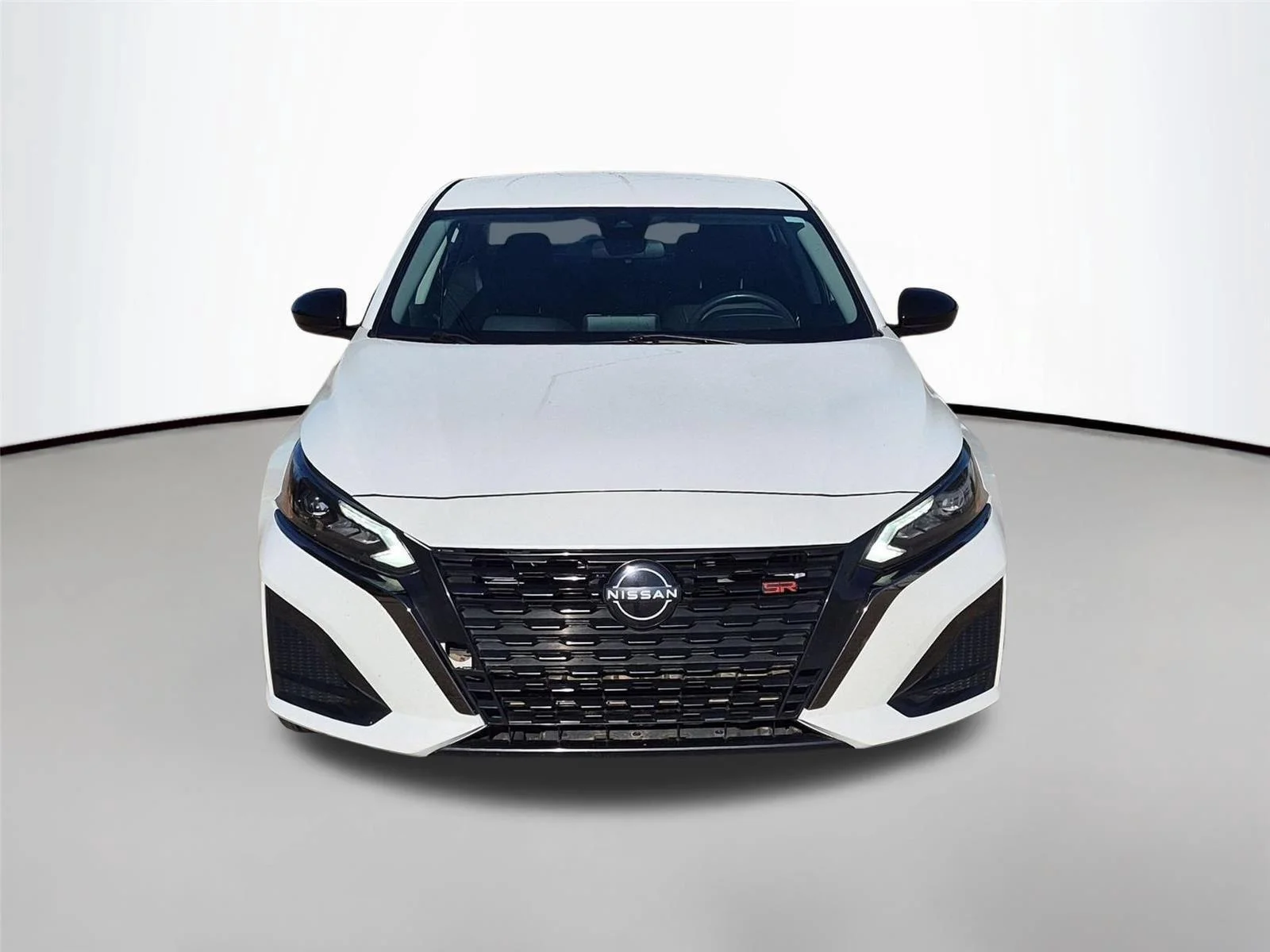 Used 2023 Pearl White Tricoat Nissan 2.5 SR image 8