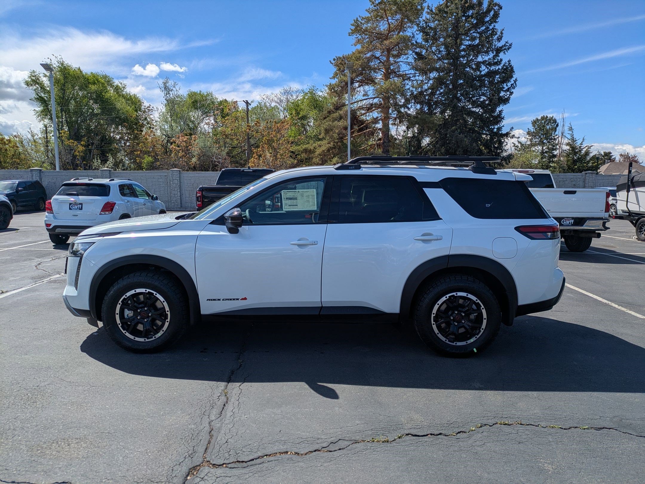 New 2026 Everest White Pearl TriCoat Nissan Rock Creek® image 7