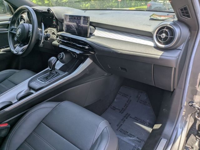 Used 2024 Silver Alfa Romeo Veloce image 30