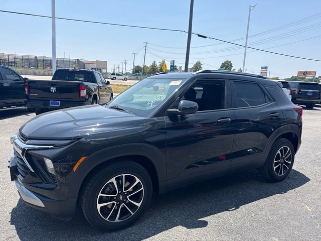 Pre-Owned 2024 Chevrolet Trailblazer LT Front Wheel Drive SUV