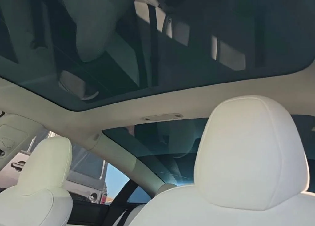 Used 2018 White Tesla Long Range image 9
