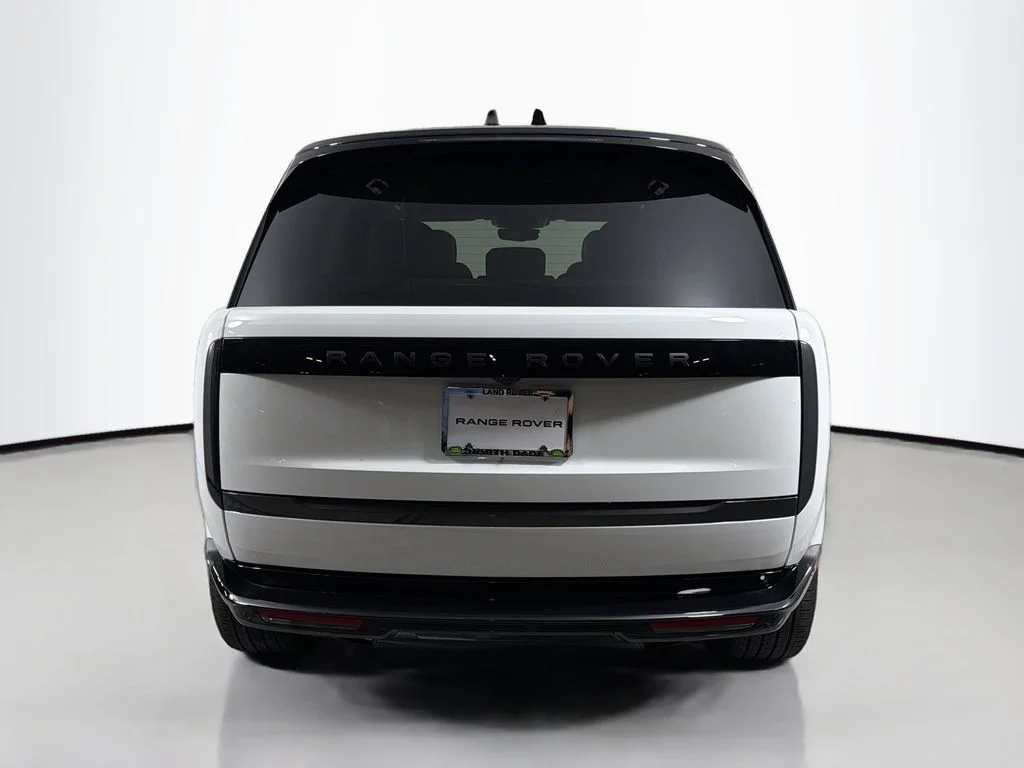 New 2026 Fuji White Land Rover SE image 6