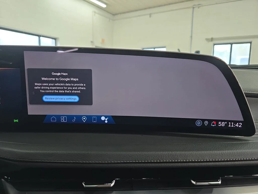 Used 2025 Black Cadillac Premium Luxury image 23