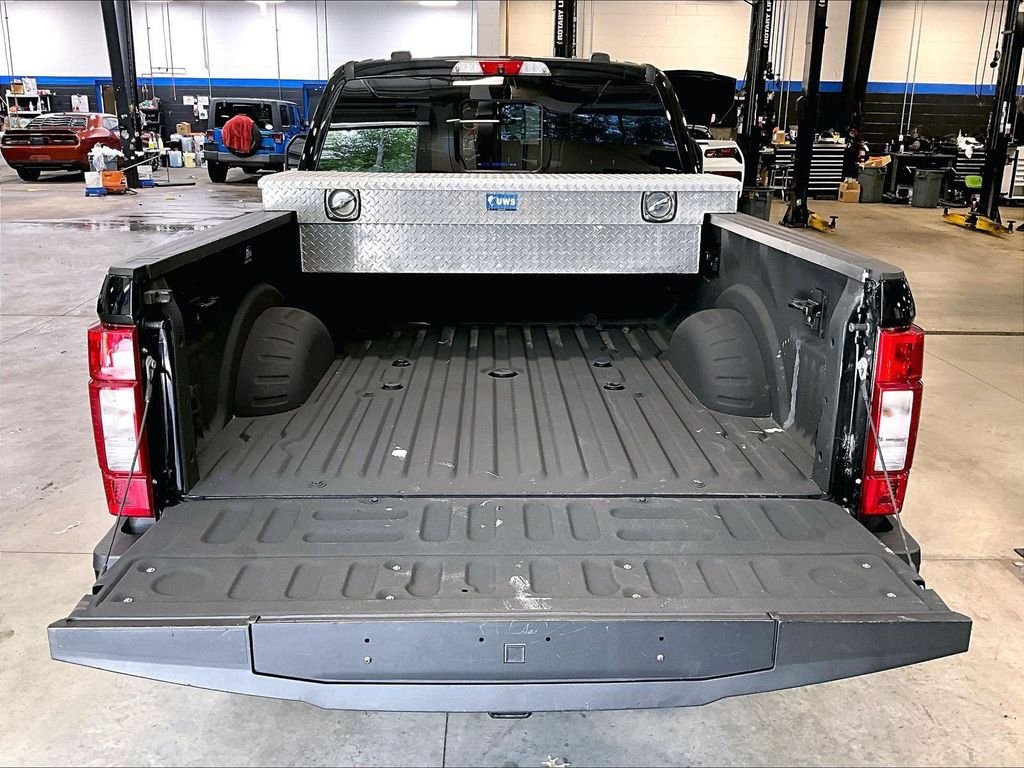 Used 2022 Black Ford Lariat image 32