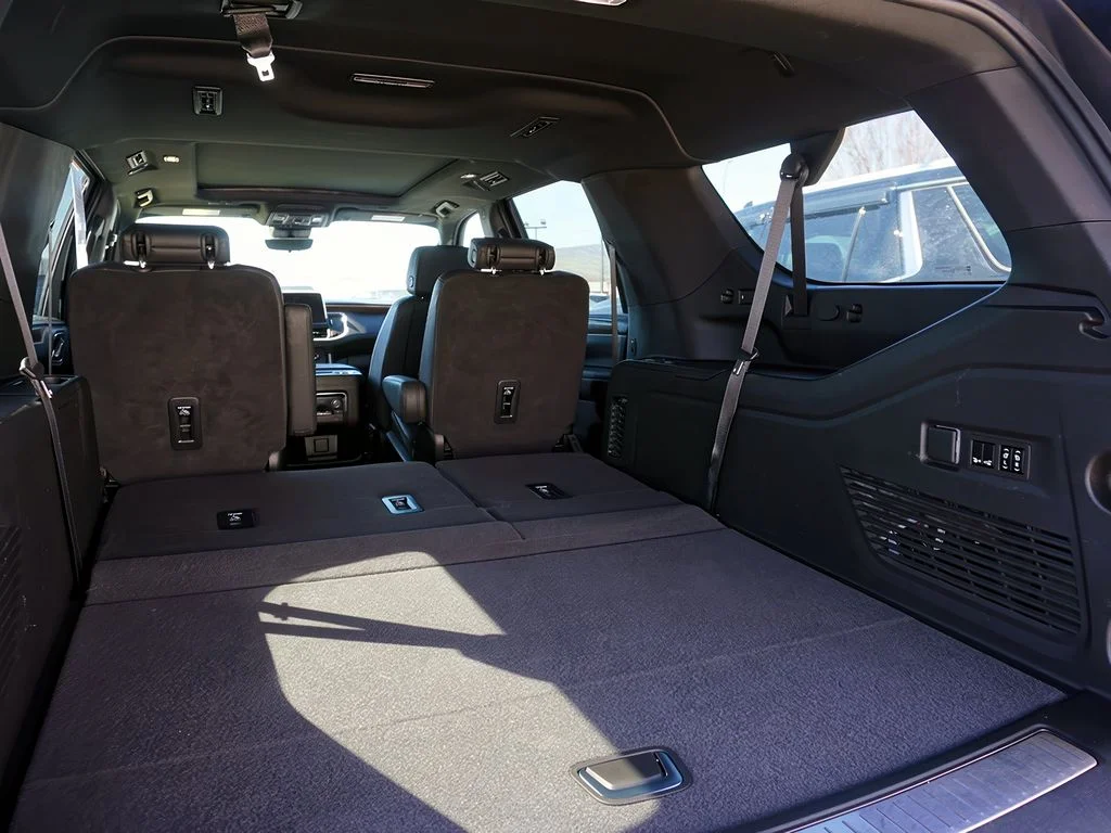 2024 Chevrolet Suburban High Country - Photo 37