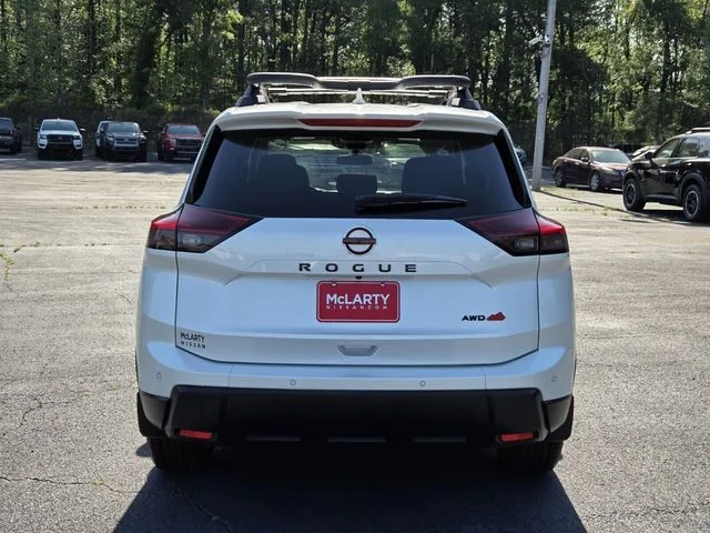 Used 2025 White Nissan Rock Creek image 4