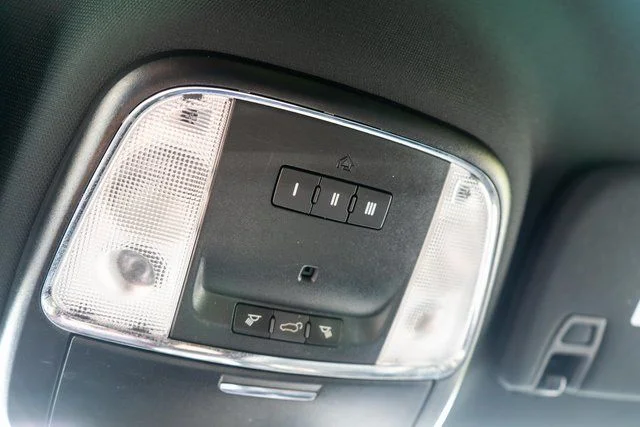 Used 2019 Gray Jeep Altitude image 32