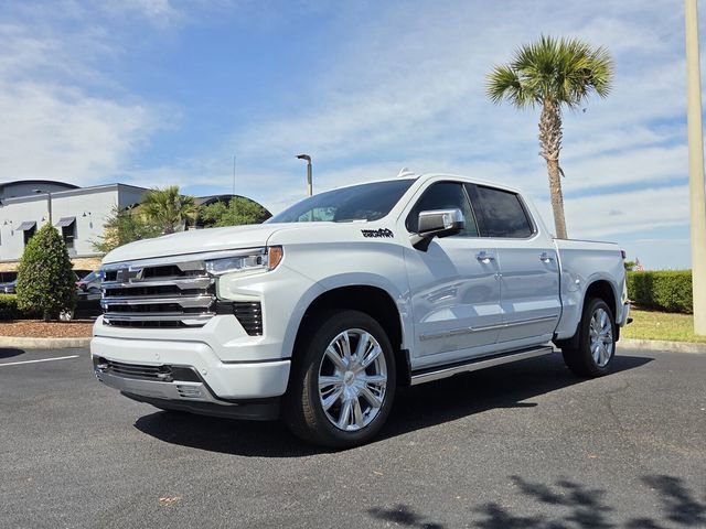 New 2026 Polar White Tricoat Chevrolet High Country image 2