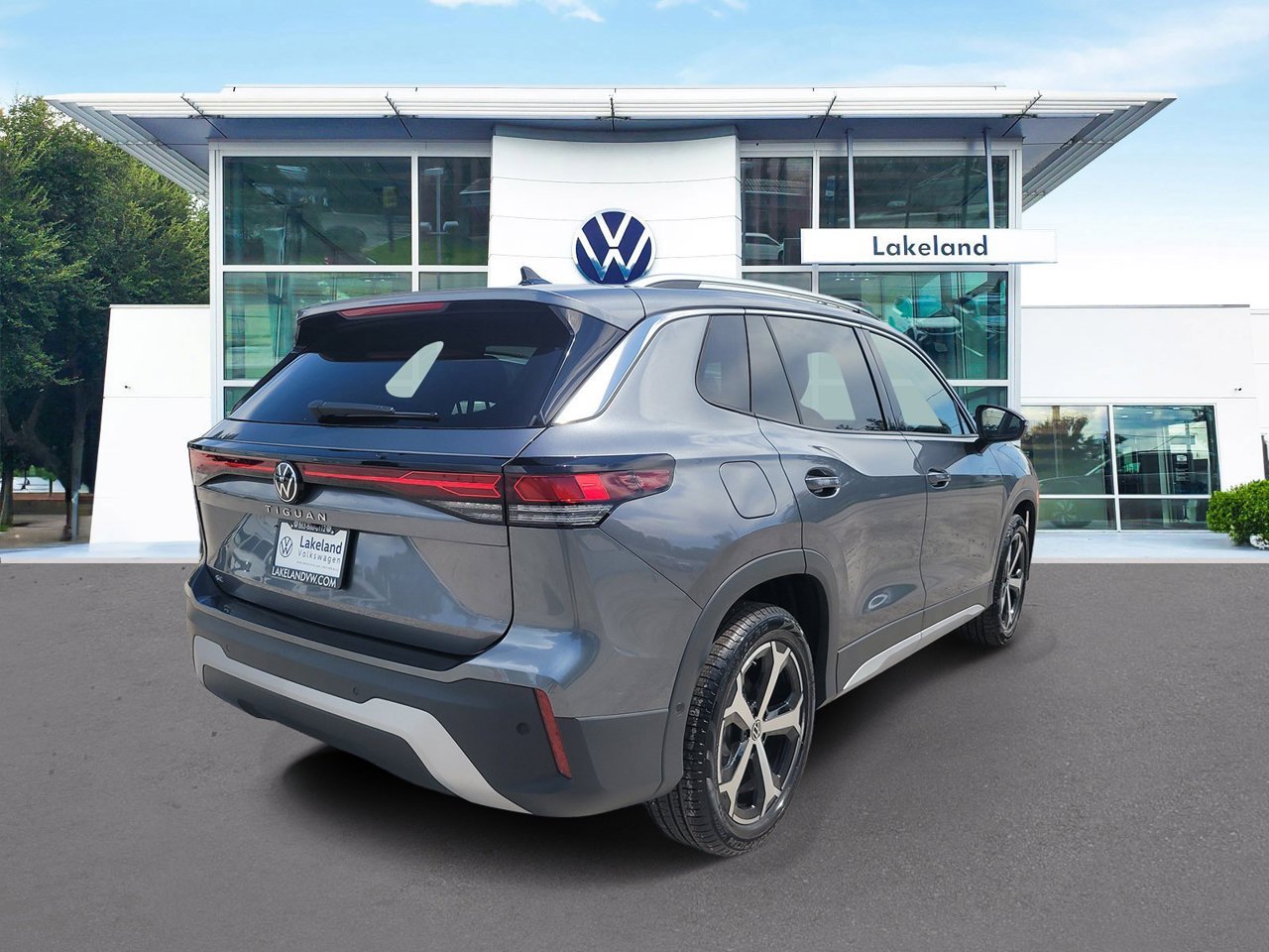 New 2026 Platinum Gray Metallic Volkswagen SE image 3