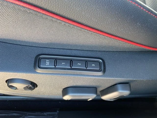 New 2026 Moonstone Gray Volkswagen 2.0T SE image 27