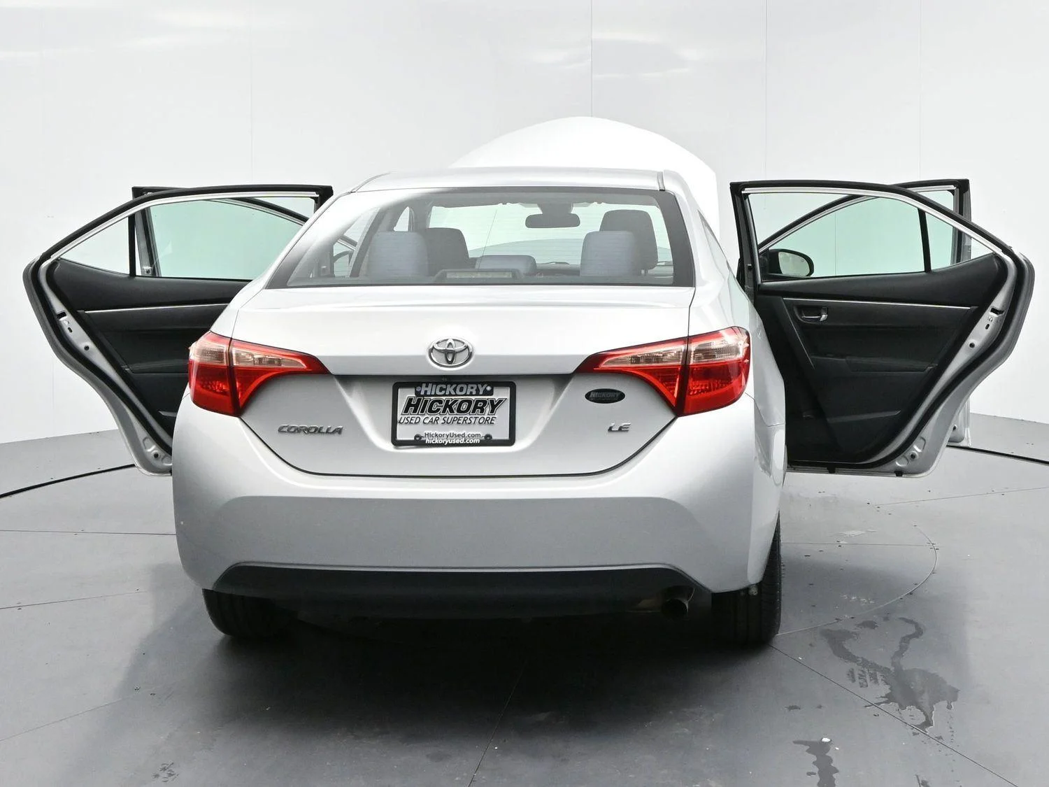 Used 2019 Classic Silver Metallic Toyota LE image 33