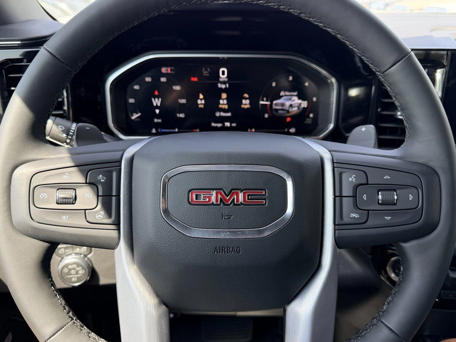 New 2026 Sterling Metallic GMC Elevation image 24