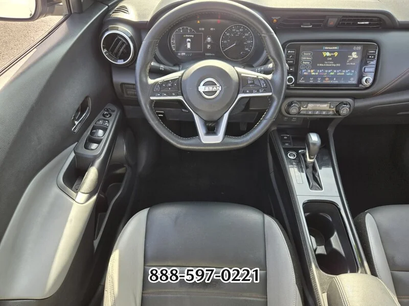 Used 2022 Aspen White NISSAN SR image 12