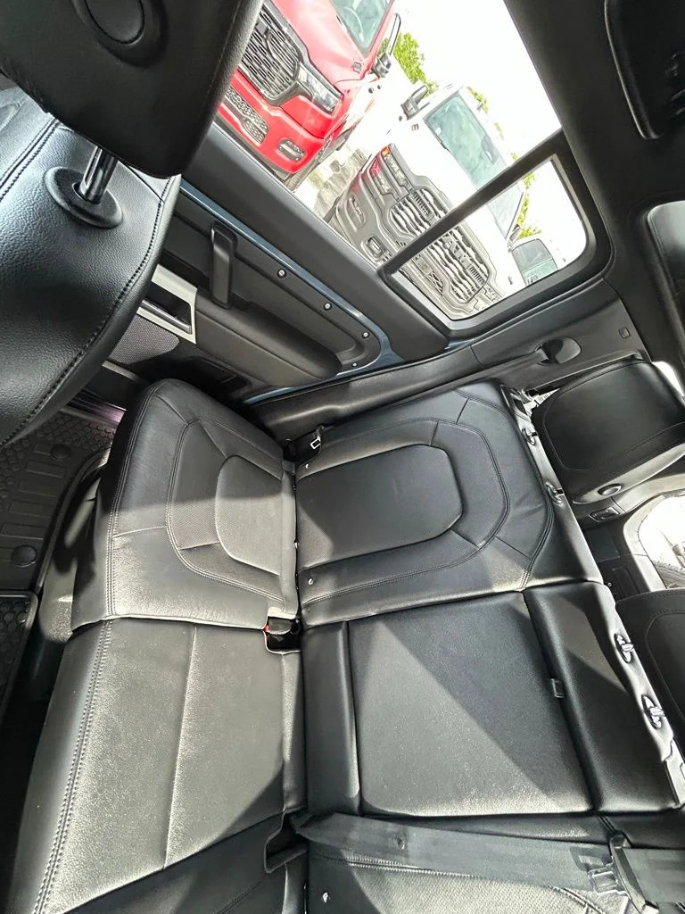 Used 2024 Blue Land Rover S image 12