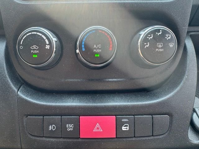 Used 2018 Bright White Clearcoat Ram Base image 12