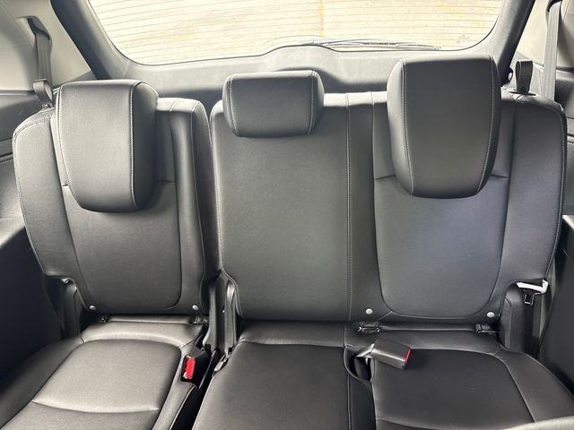 Used 2024 Modern Steel Metallic Honda Touring image 32