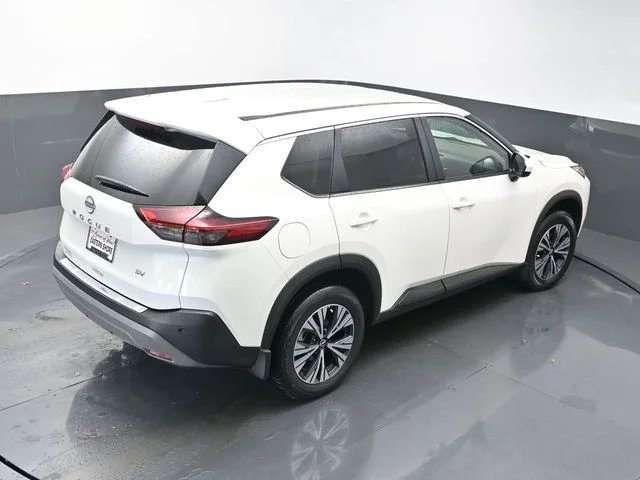 Used 2023 White Nissan SV image 44