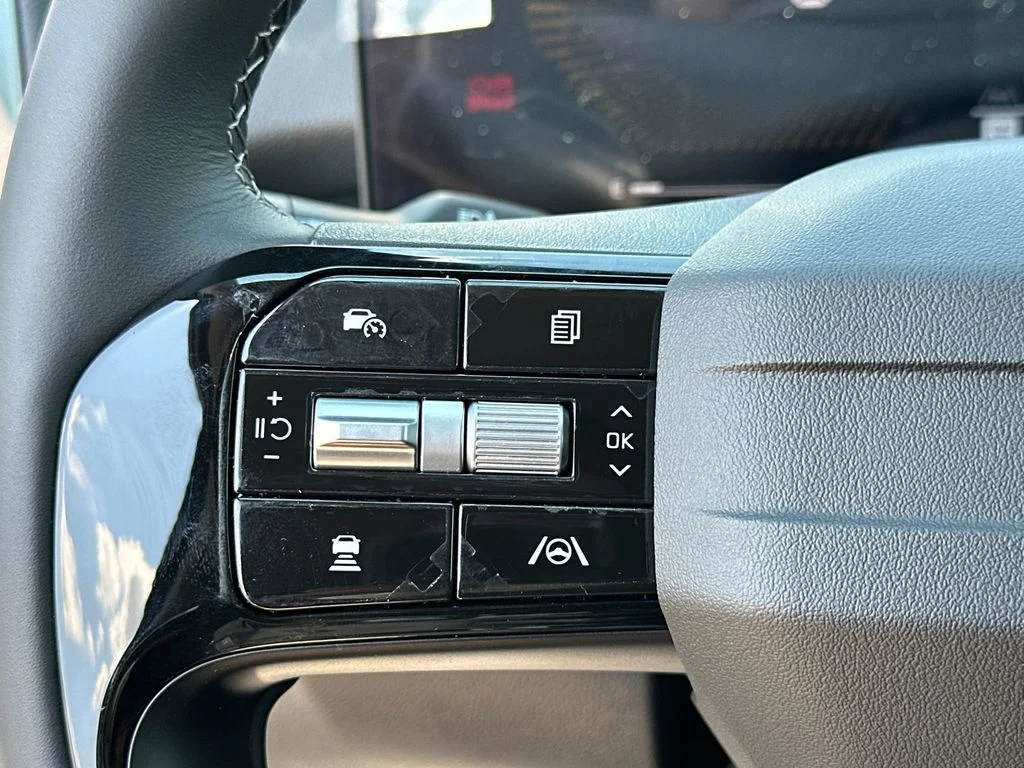 New 2026 Gray Kia S image 25