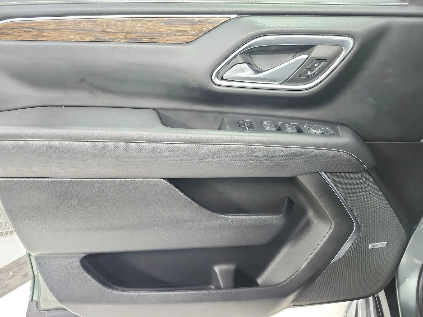 Used 2023 Silver Sage Metallic Chevrolet Premier image 37