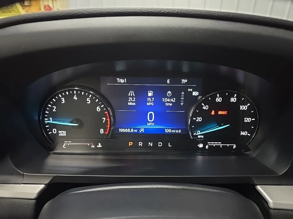 Used 2024 Green Metallic Ford XLT image 27