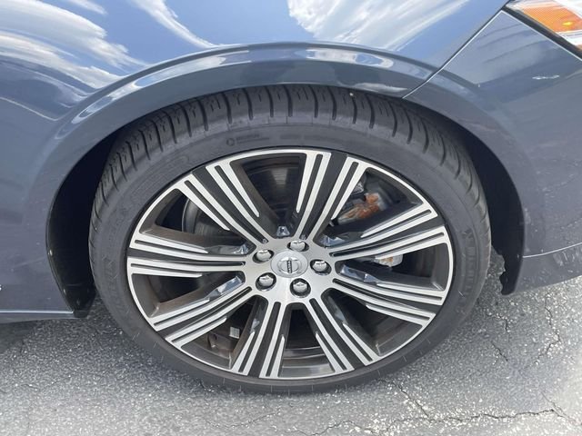 Used 2023 Blue Volvo Ultimate image 11