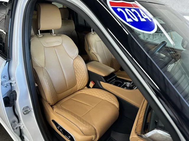 Used 2024 White Jeep Summit image 28