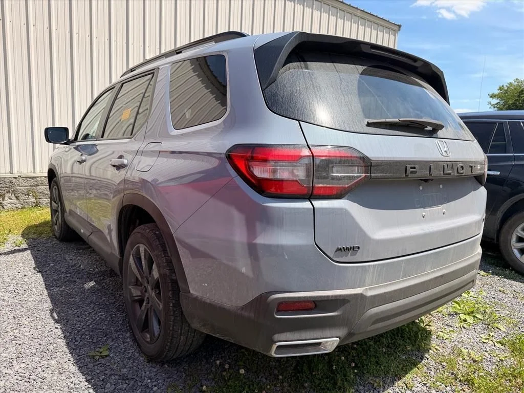 Used 2025 Gray Honda Sport image 11