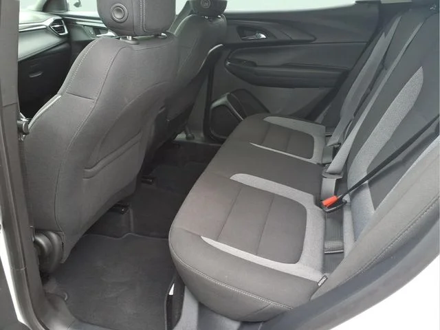 Used 2025 White Chevrolet LT image 16