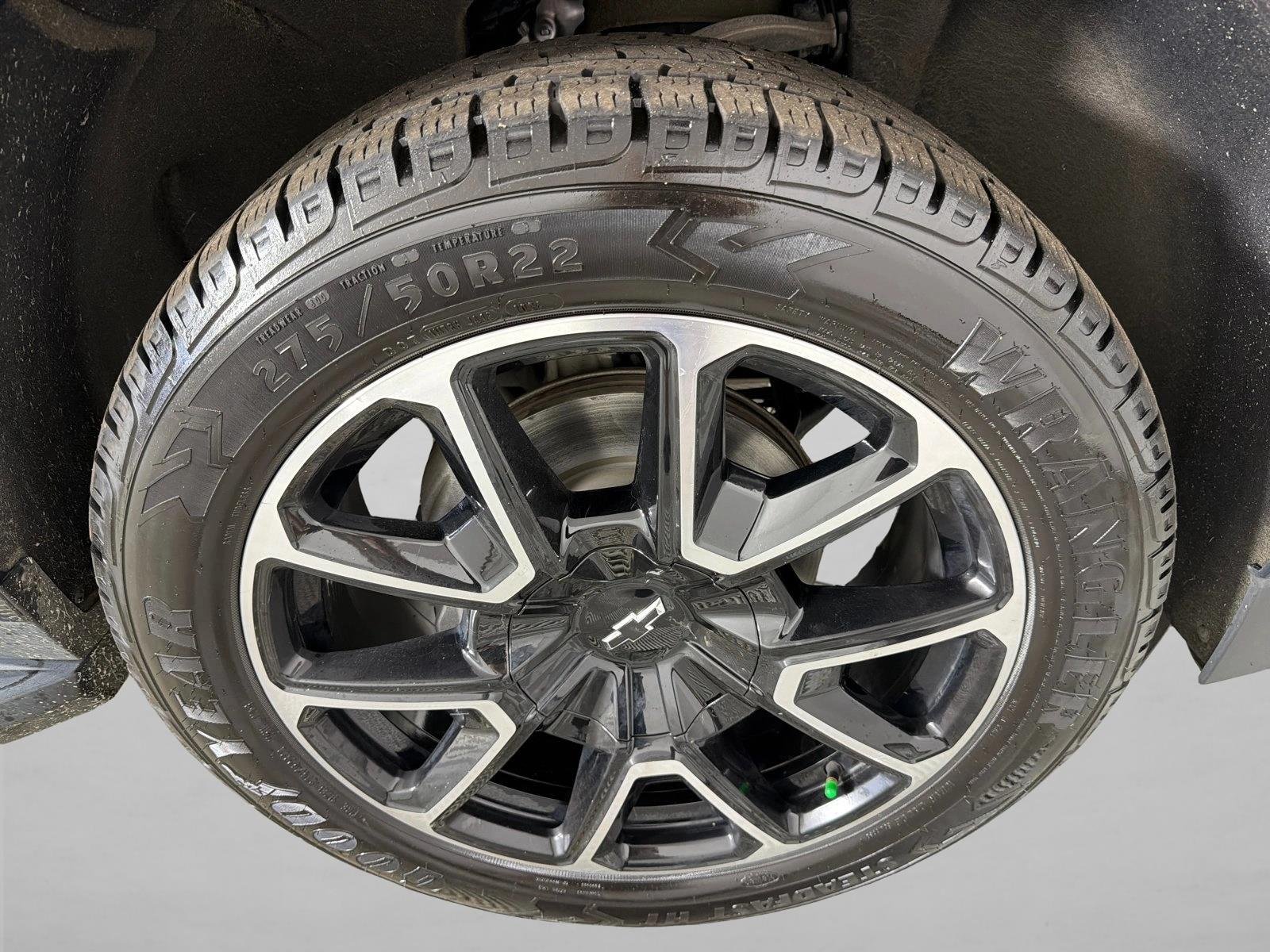 Used 2022 Evergreen Gray Metallic Chevrolet RST image 12