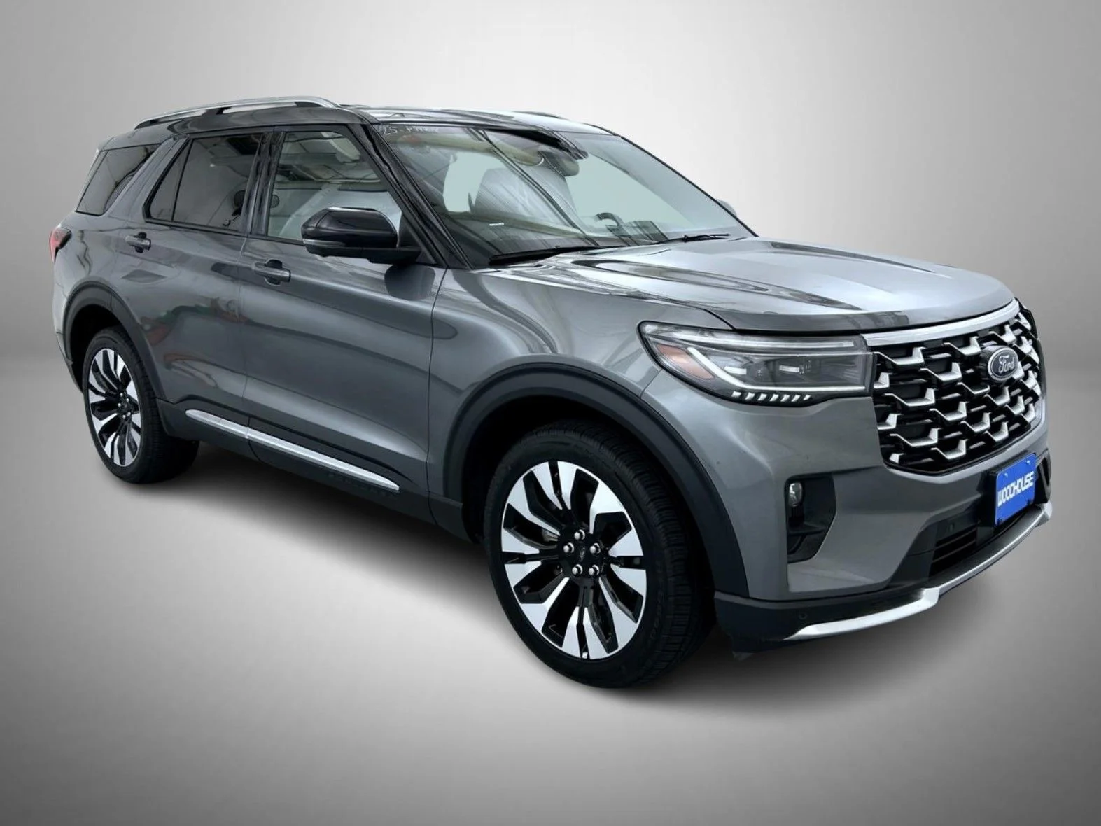 Used 2025 Gray Ford Platinum image 3