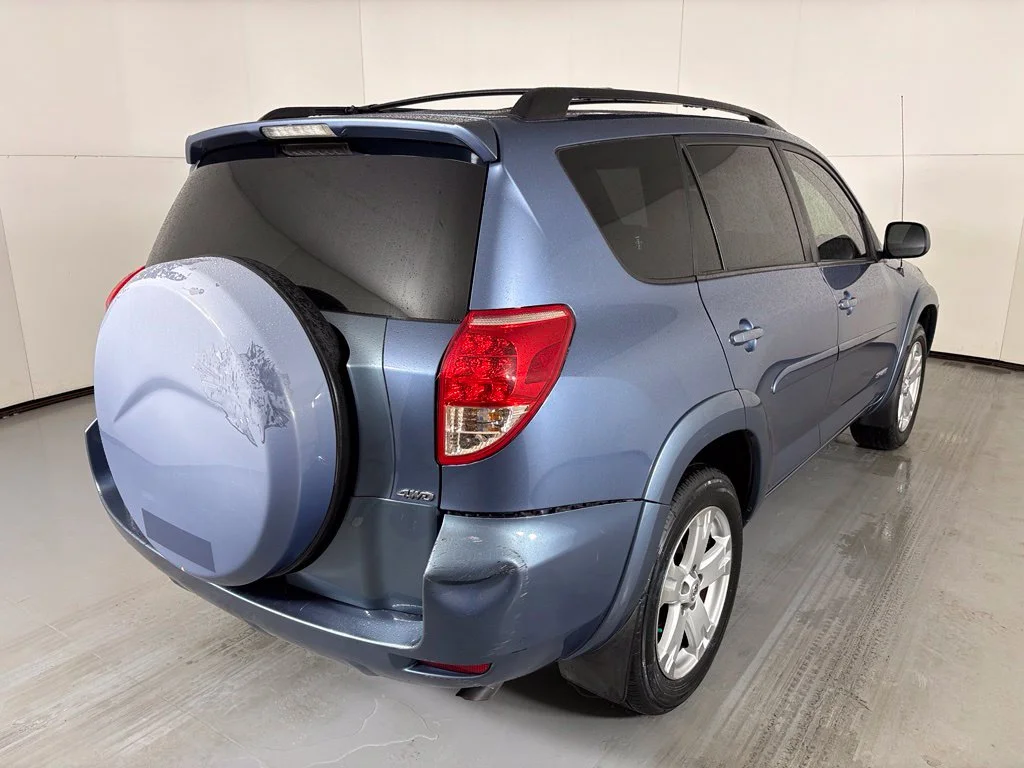 Used 2007 Blue Toyota Sport image 8