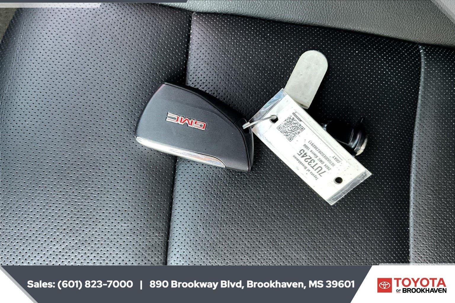 2024 GMC Sierra 1500 SLT - Photo 9