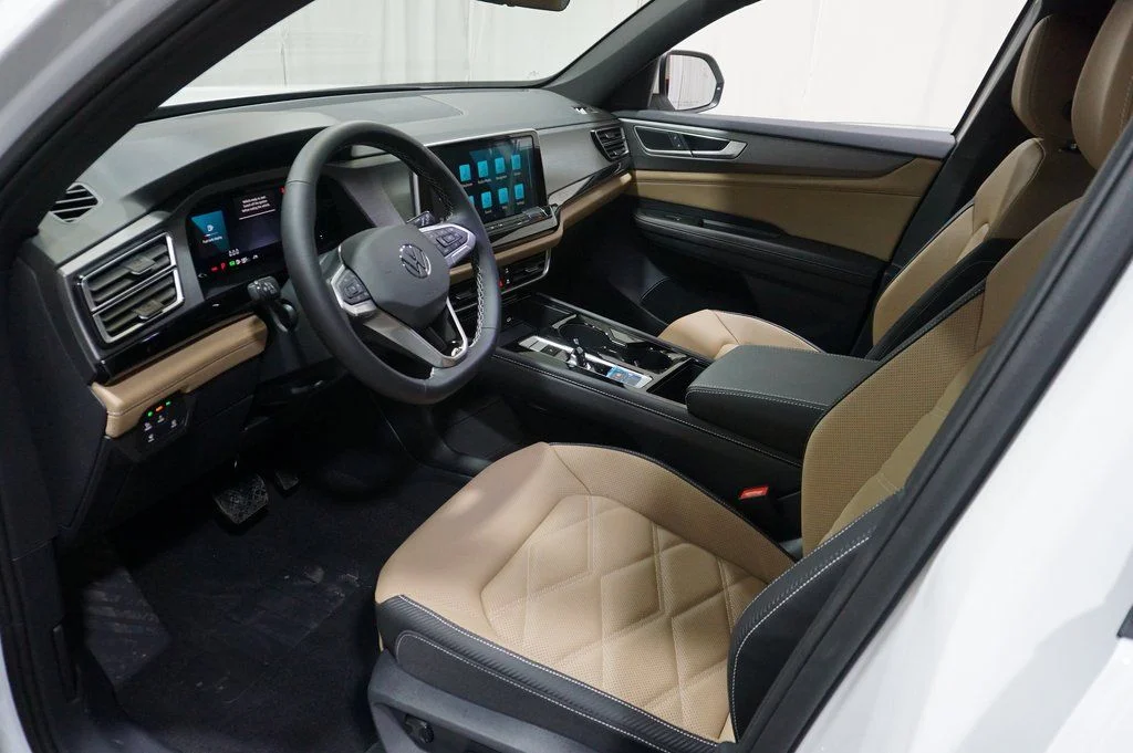 2025 Volkswagen Atlas Cross Sport SE w/Tech - Photo 9