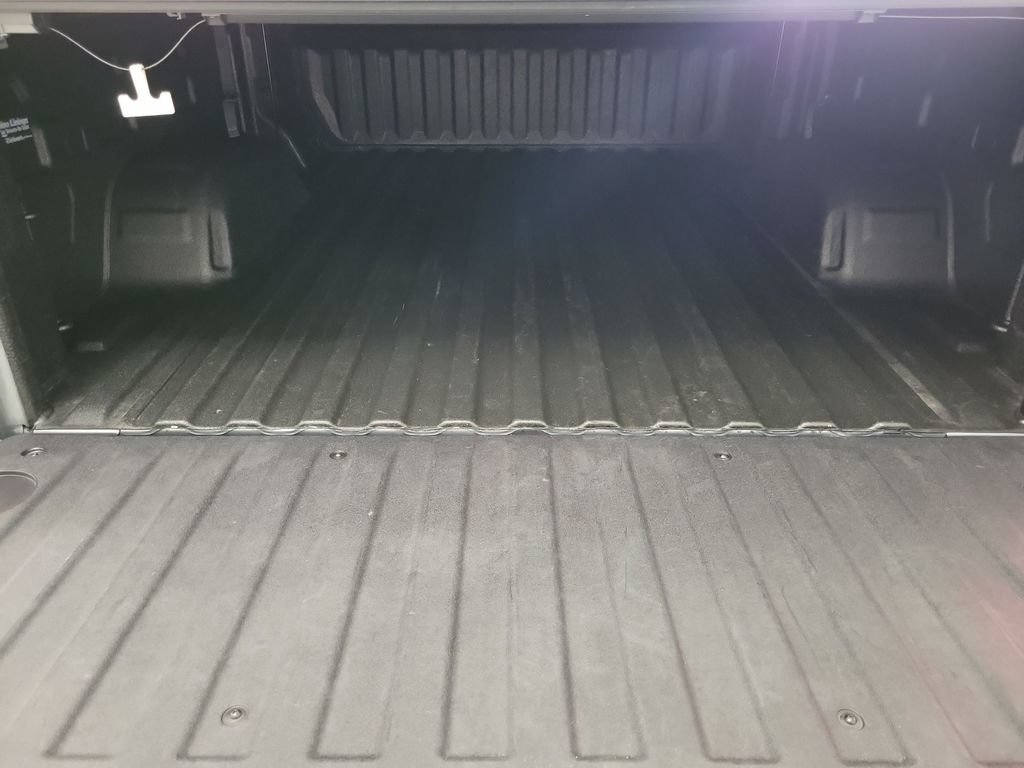 2020 Chevrolet Silverado 1500 LT - Photo 19