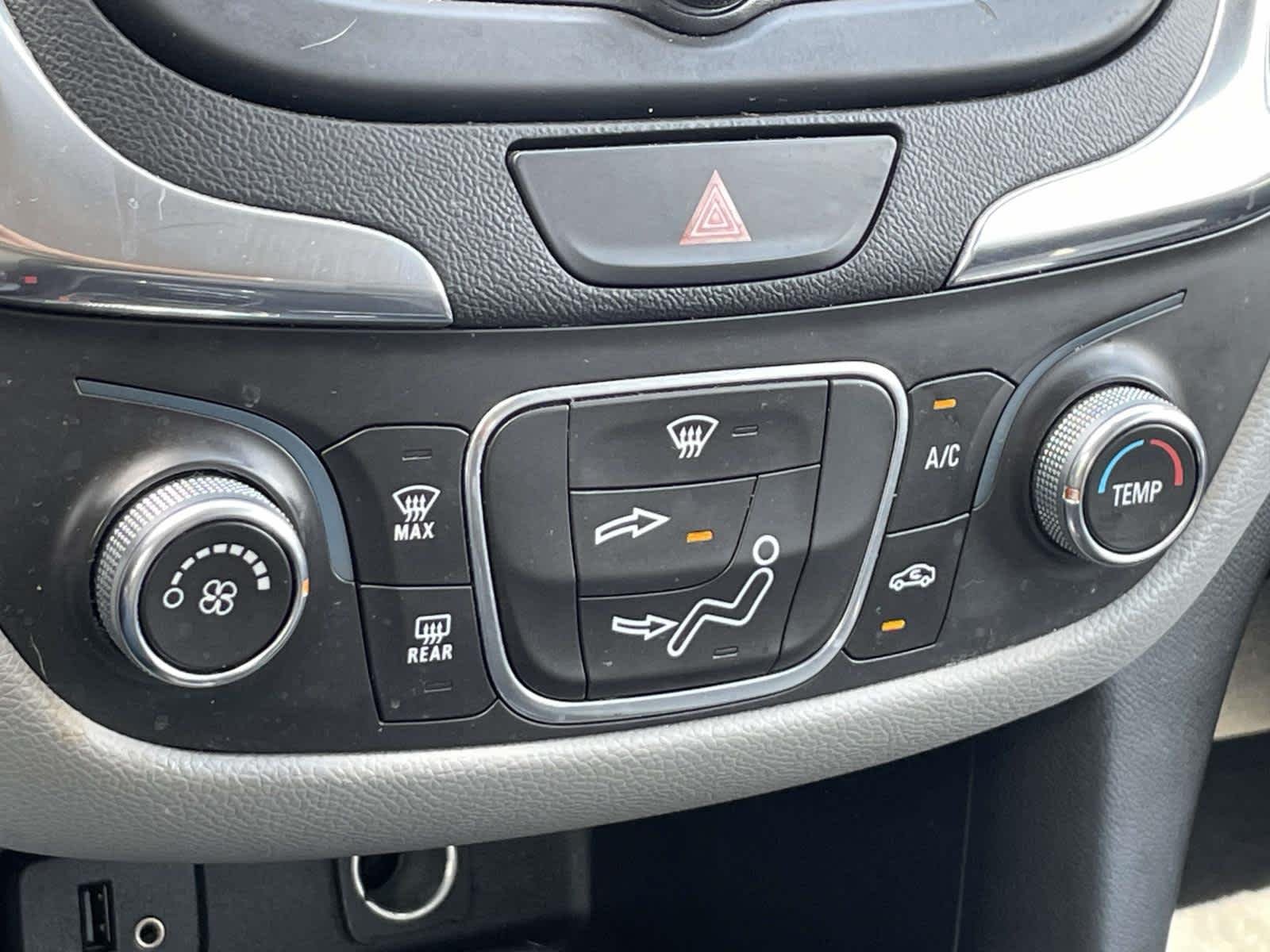 Used 2018 Summit White Chevrolet LS image 30