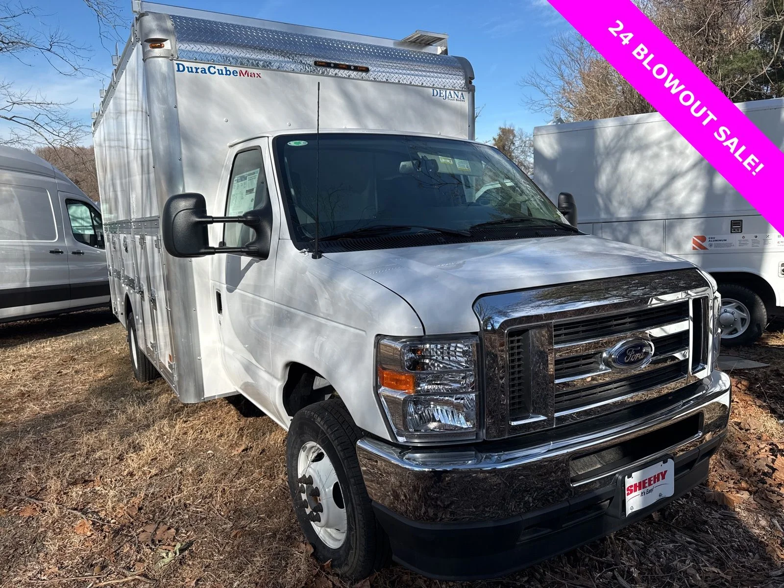 2024 Ford E-Series DRW E-450 Super Duty 158 in WB's photo