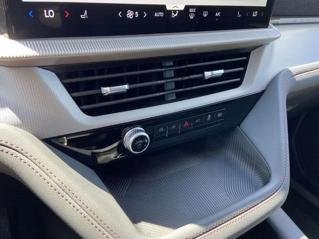New 2026 Space White Metallic Ford Active image 18