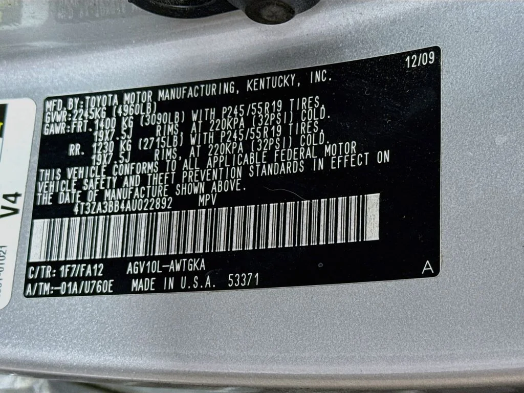 Used 2010 Silver Toyota Base image 37