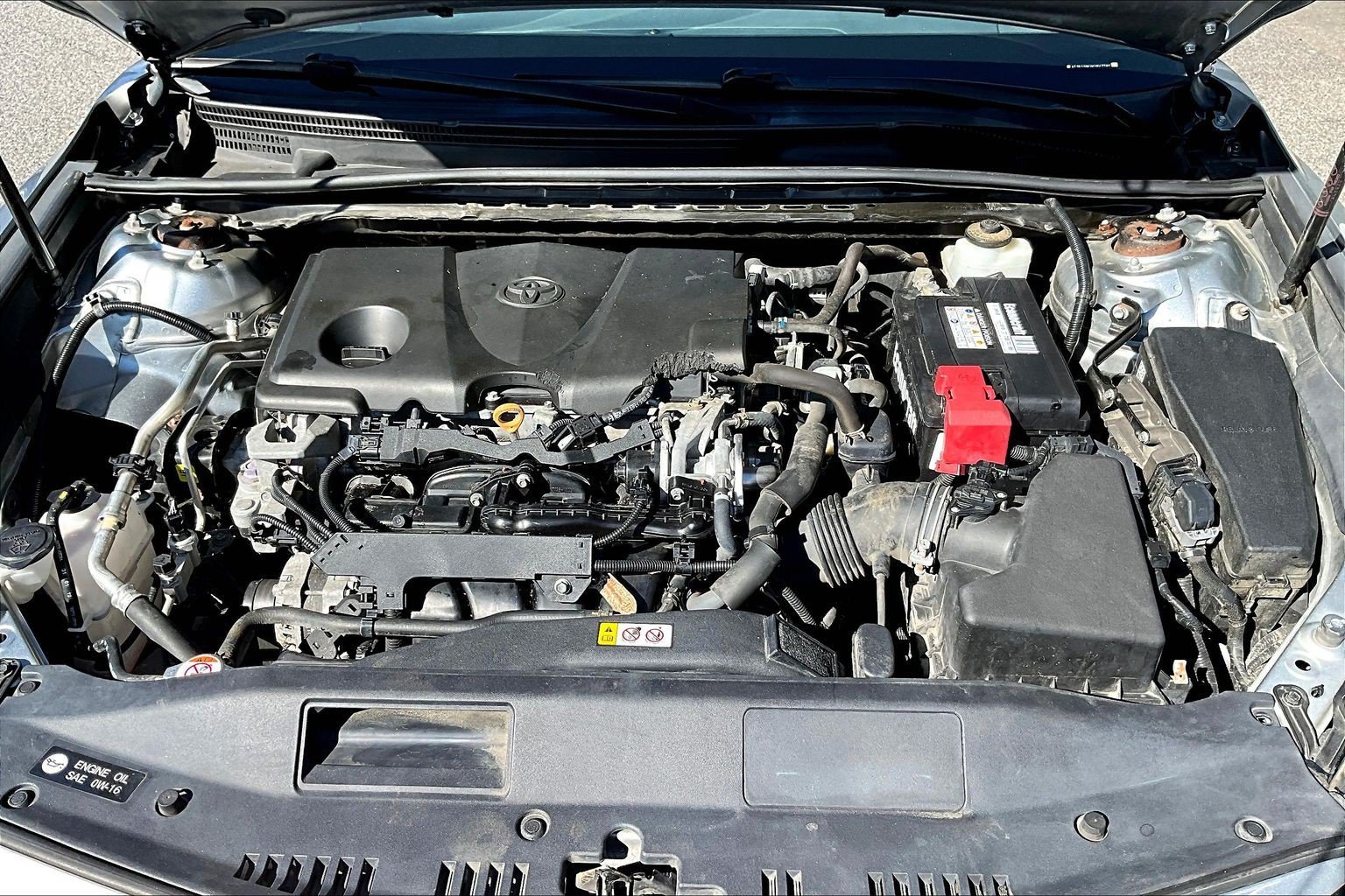 Used 2019 Silver Toyota LE image 25
