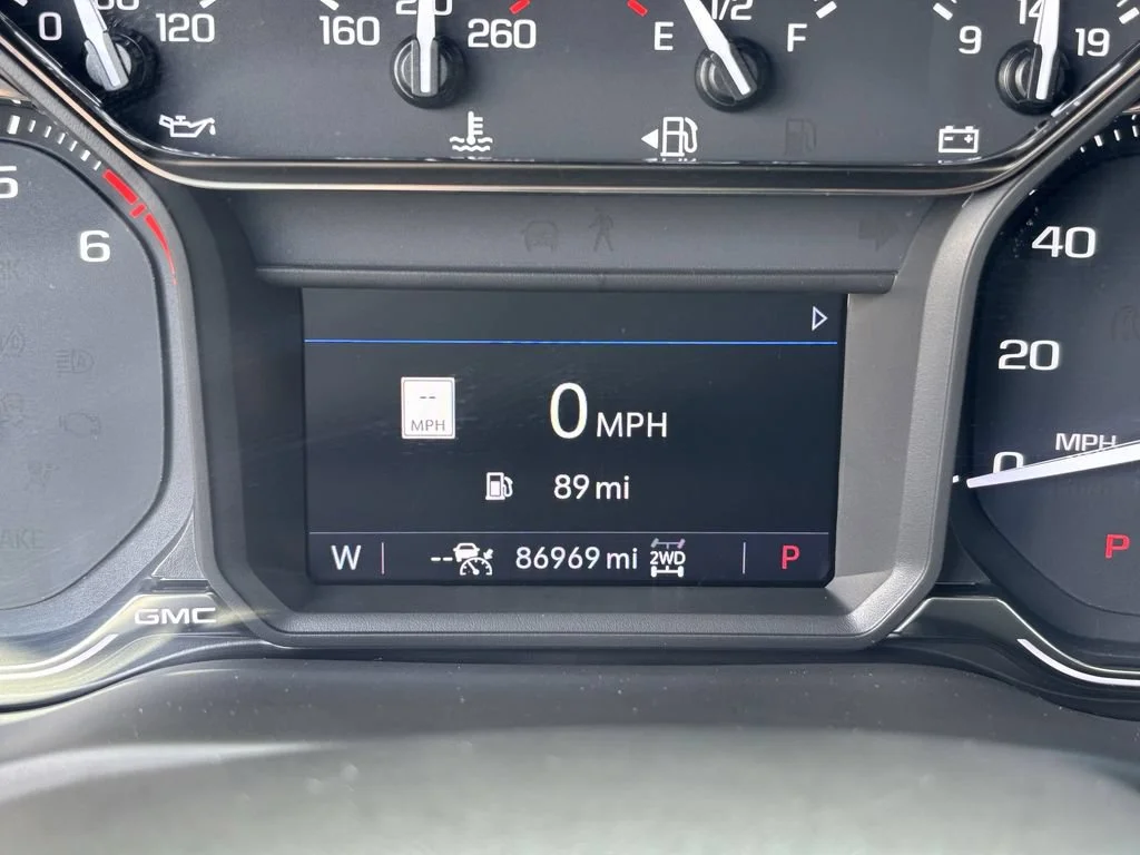 Used 2022 Summit White GMC SLT image 28