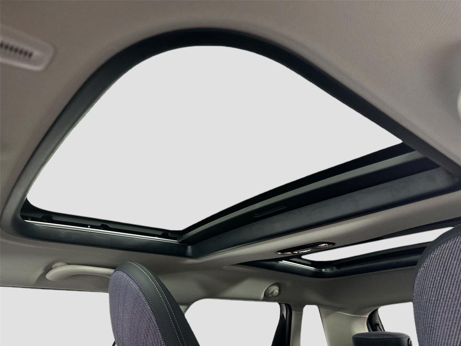 2025 MINI Hardtop 4 Door S - Photo 16