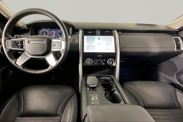 Used 2024 Gray Land Rover S image 7