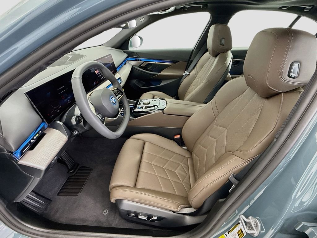 Certified Used 2026 Green Metallic BMW xDrive40 image 18