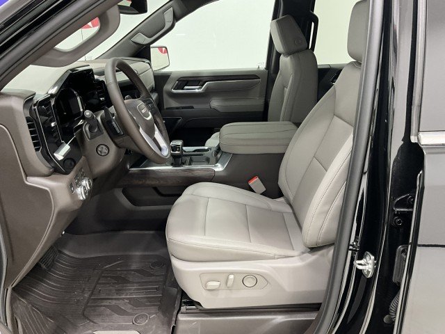 2026 GMC Sierra 1500 SLT - Photo 17