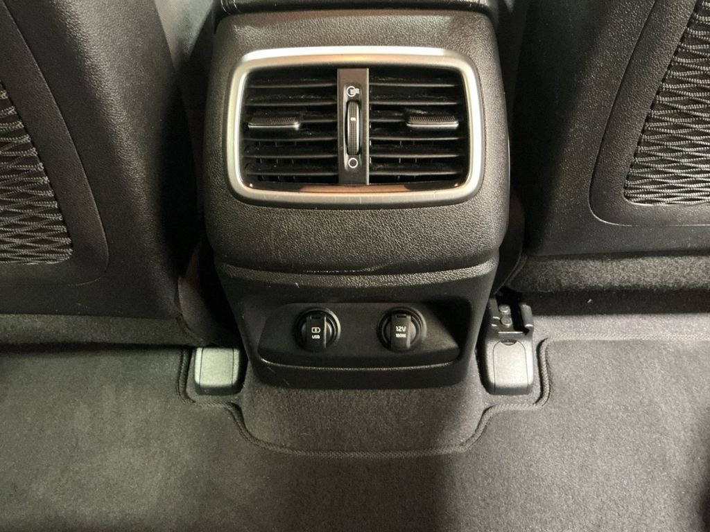 Used 2016 Red Kia LX image 27