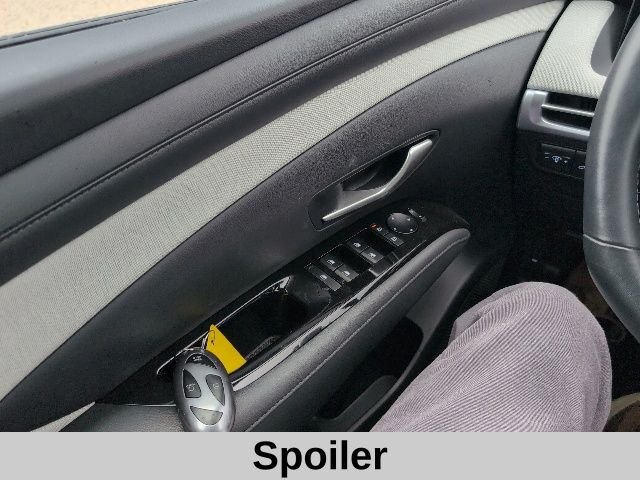 Used 2025 Black Hyundai Limited image 11
