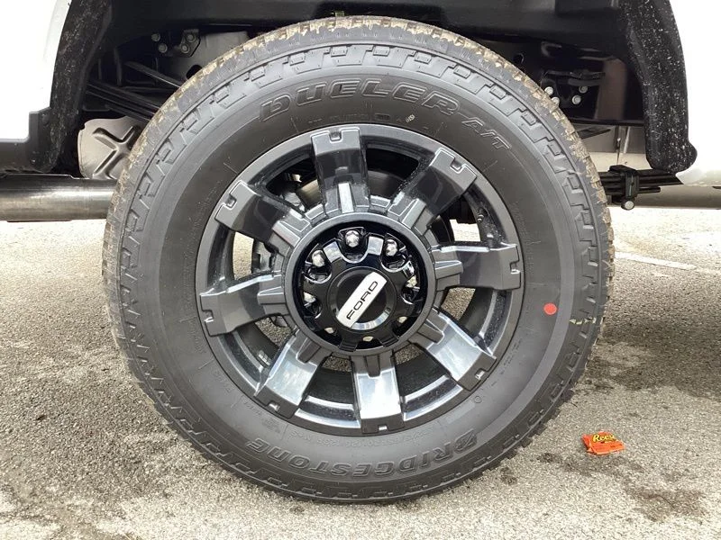 2026 Ford F-350 Super Duty XL - Photo 9